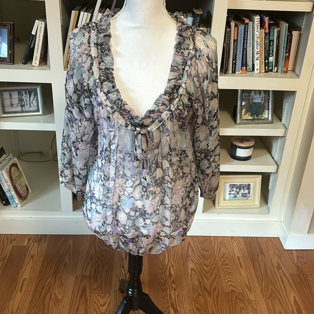 NWT Joie Daphine‎ Purple Orchid Floral 100% Silk Sheer V-Neck Blouse Size Large